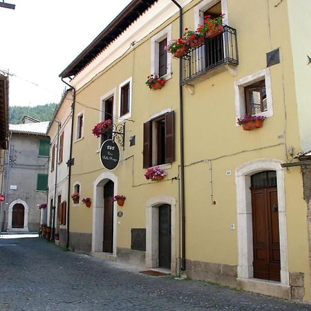 Bed And Breakfast Via Della Piazza เปสกัสเซโรลี ภายนอก รูปภาพ
